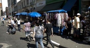 Desemprego volta a cair e vai a 12,8%, influenciado pela informalidade